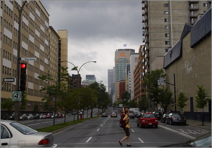 Montréal, Boulevard René Lévesque by Olivier Mondet (unidentified-one.net)