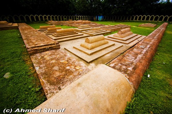 Choto Sona Mosque, Shibganj, Chapai Nawabganj, Bangladesh by Ahmed Sharif