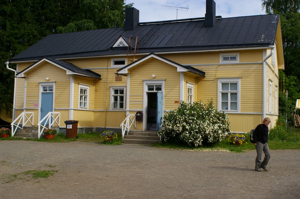 Sinkkolan nuoriso- ja asukastalo, Joensuu by Jouko Huikuri