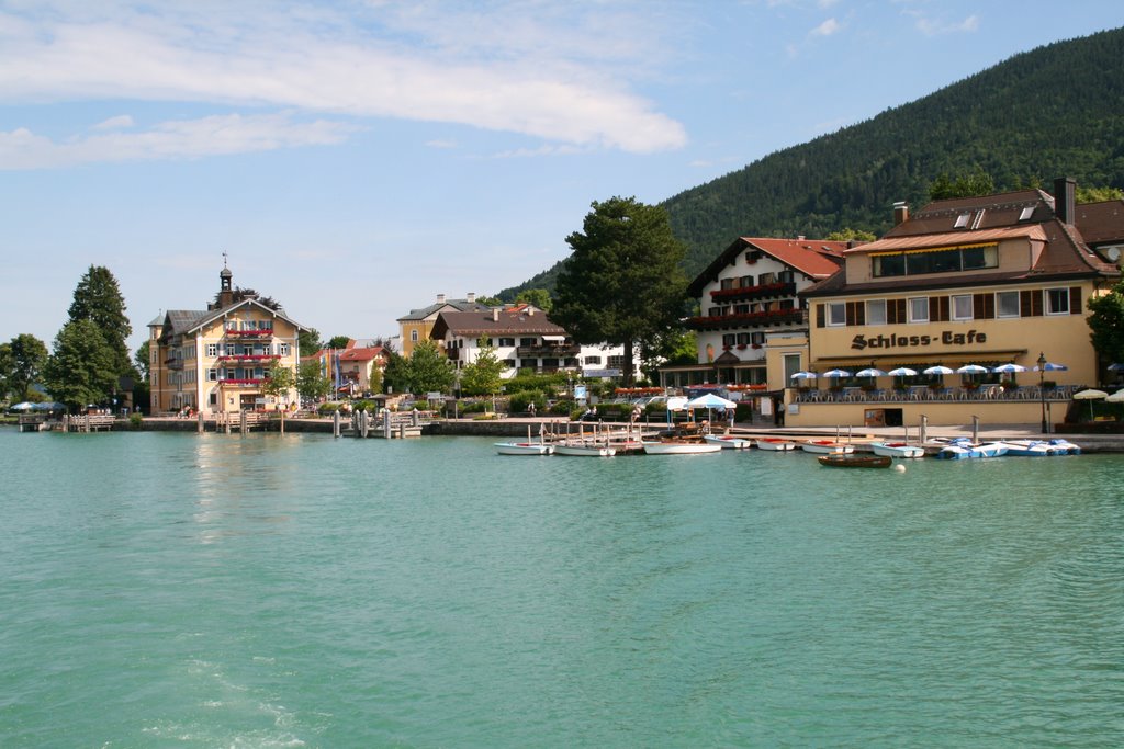 Tegernsee - Anlegestelle am Rathaus by R. aus P.an der A.