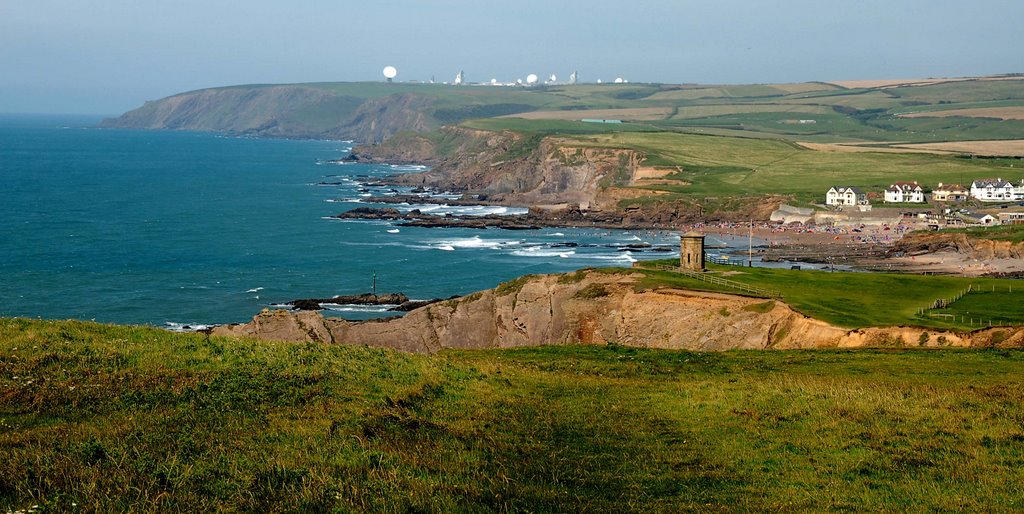 Bude Coastline by holmesy