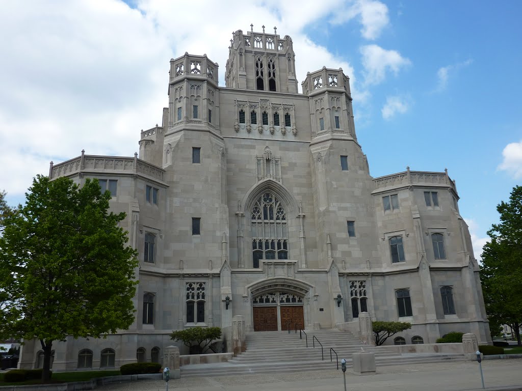 Scottish Rite Cathedral by Christophe Rochat