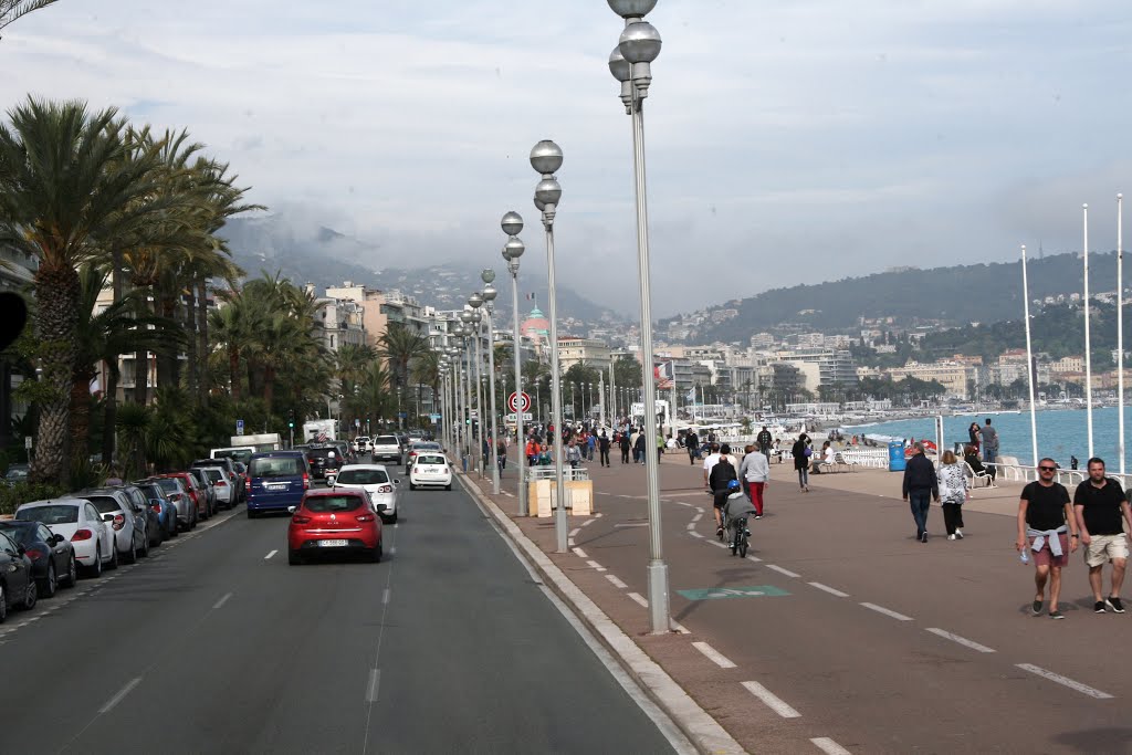 Promenade des Anglais by Михаил Бейлис