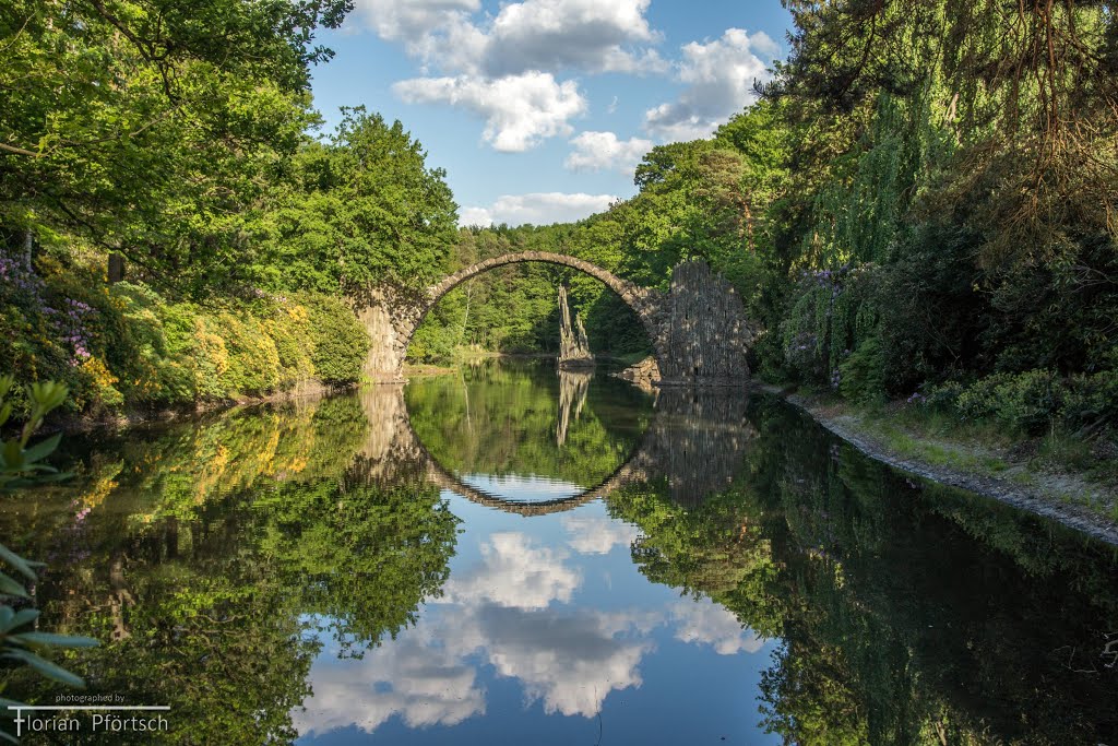 Rakotzbrücke, Mai 2015 by Florian Pförtsch