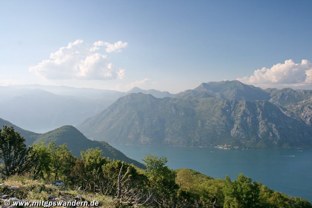 Kurze Rast am Sveti Ilija mit atemberaubender Aussicht by Wandern mit GPS und …