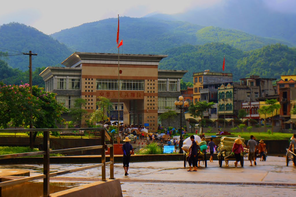 Phong Sinh, Fangcheng, tp. Móng Cái, Quảng Ninh, Vietnam by Dần Lê