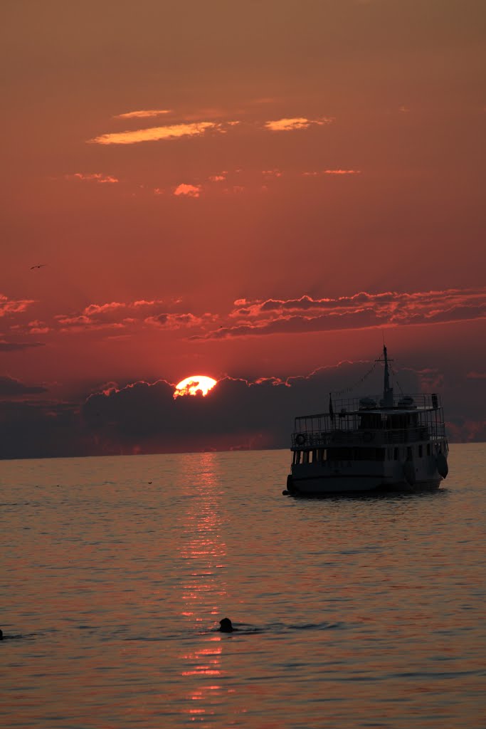 Sonnenuntergang in Porec by Jemili