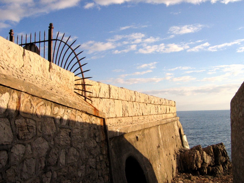 Wall Cap D'Antibes Sea View by antenna