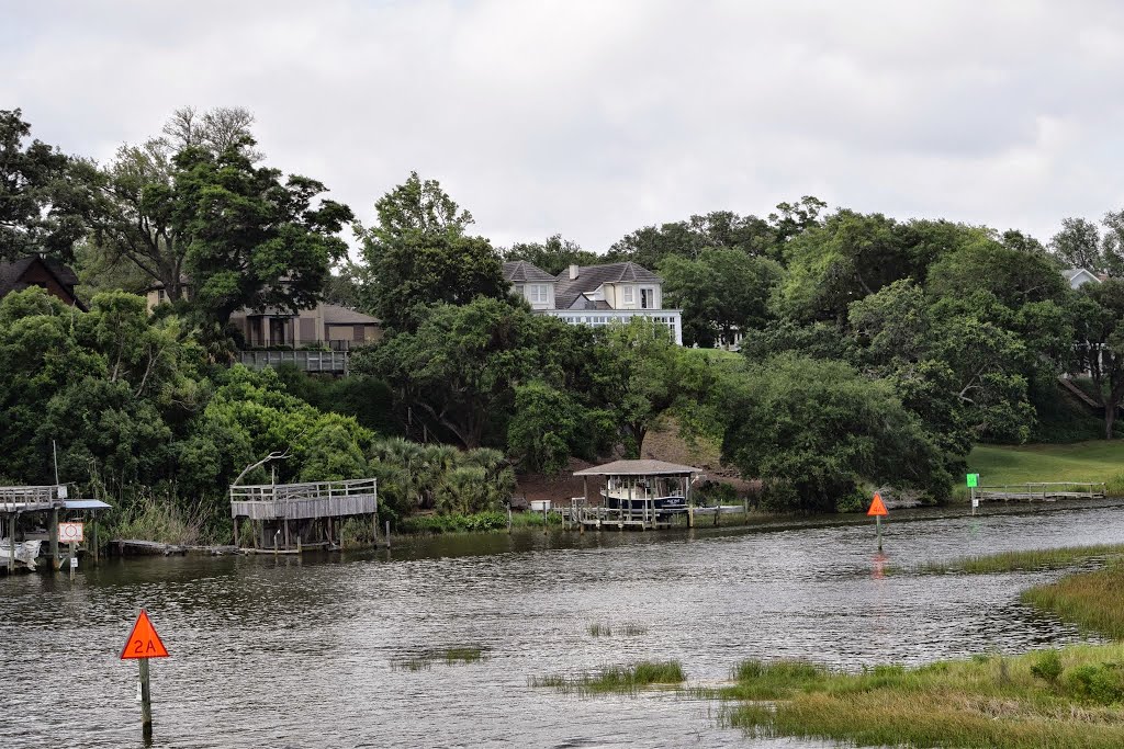 Southeast Pensacola, Pensacola, FL, USA by Rick Hawkins