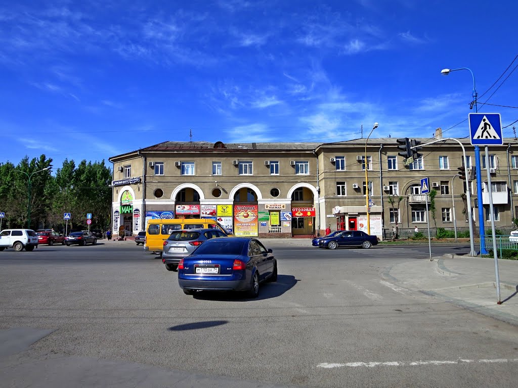 Volzhskiy, Volgograd Oblast, Russia by Pavel Mashchenko