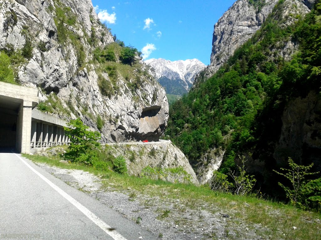 Strada per Upega by saber “sberbfa” ben …