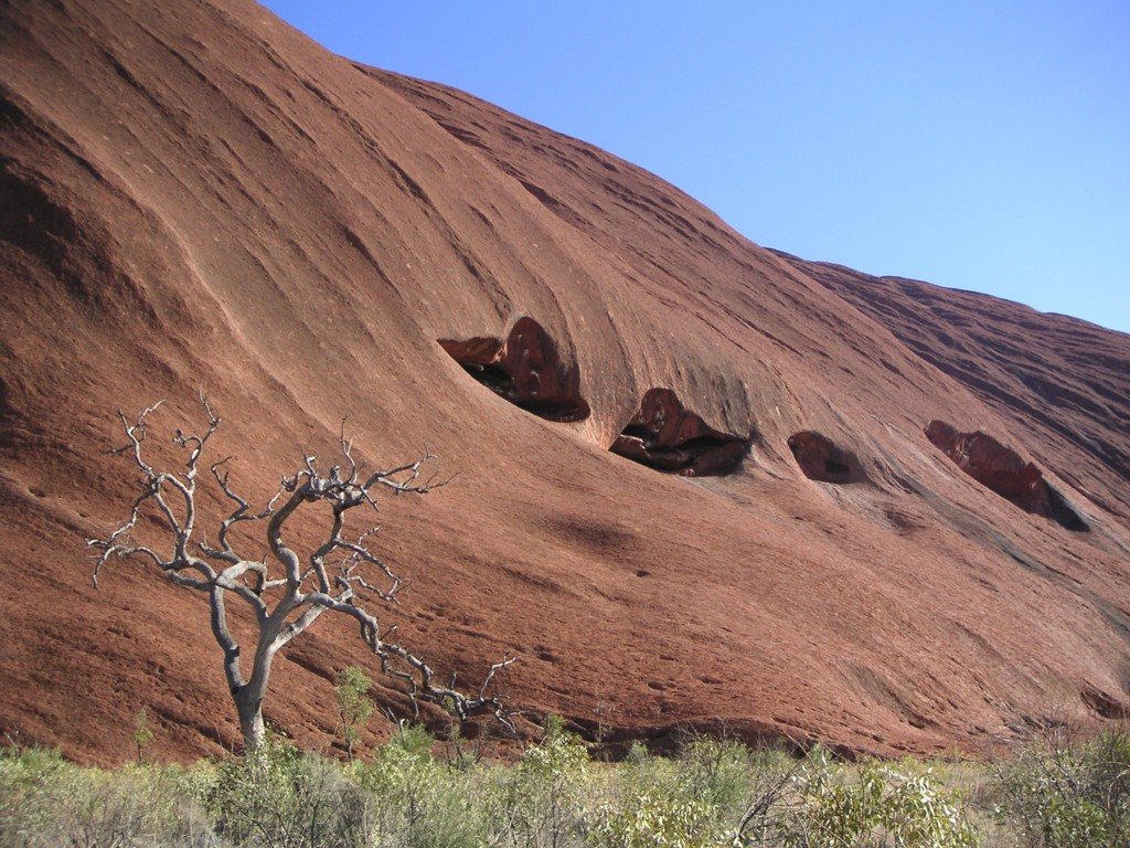 Uluru (Ayers Rock) by broste66