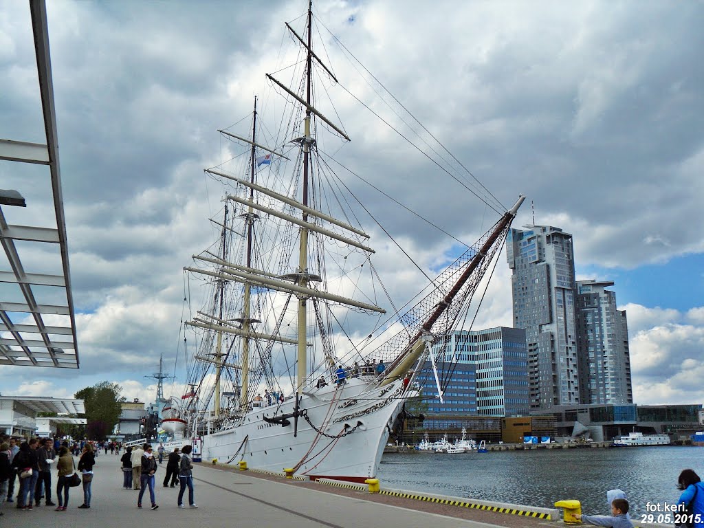 Gdynia. Spacerkiem po Skwerze Kościuszki. by Ireneusz Dzianach