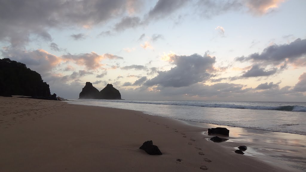 Fim de tarde na Praia do Bode by Márcio Mattos