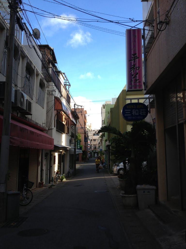 1 Chome Tsuboya, Naha-shi, Okinawa-ken 902-0065, Japan by 鄭峰昇