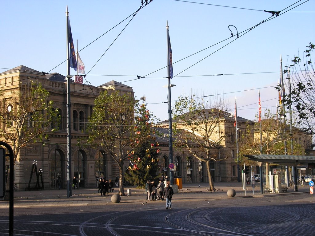 Mainz Hauptbahnhof by Elâine Costa