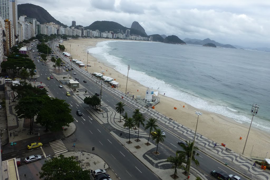 Copacabana Rio de Janeiro Brasilien by Monty Dressen