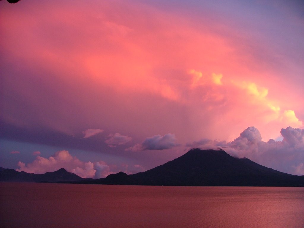 Glowing Sunset at Casa Del Mundo by hearken