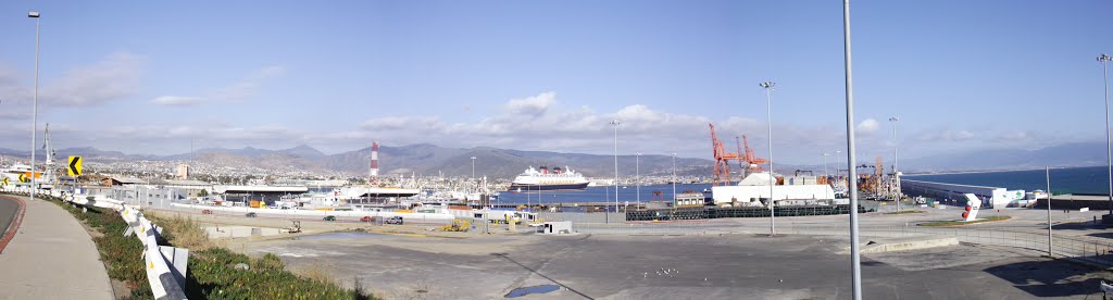 Landscape Disney Wonder Cruise of Port Ensenada, BC by Gabriel M. SalvadoR