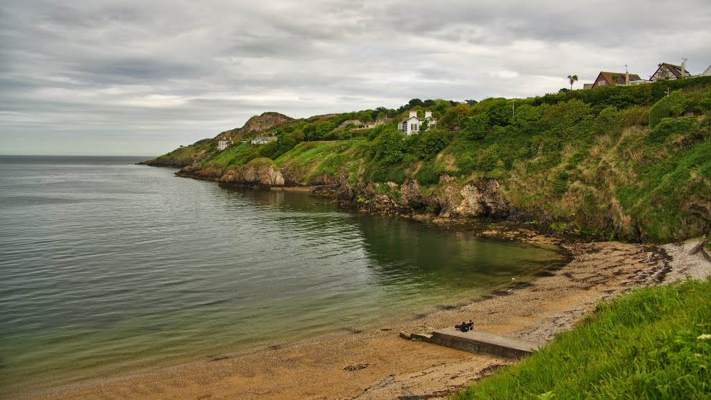 Asgard Bay, Howth by andrew mcmillan