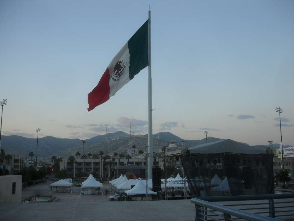 Primero de Cobián Centro, 27000 Torreón, Coah., Mexico by Luis C. Barrientos