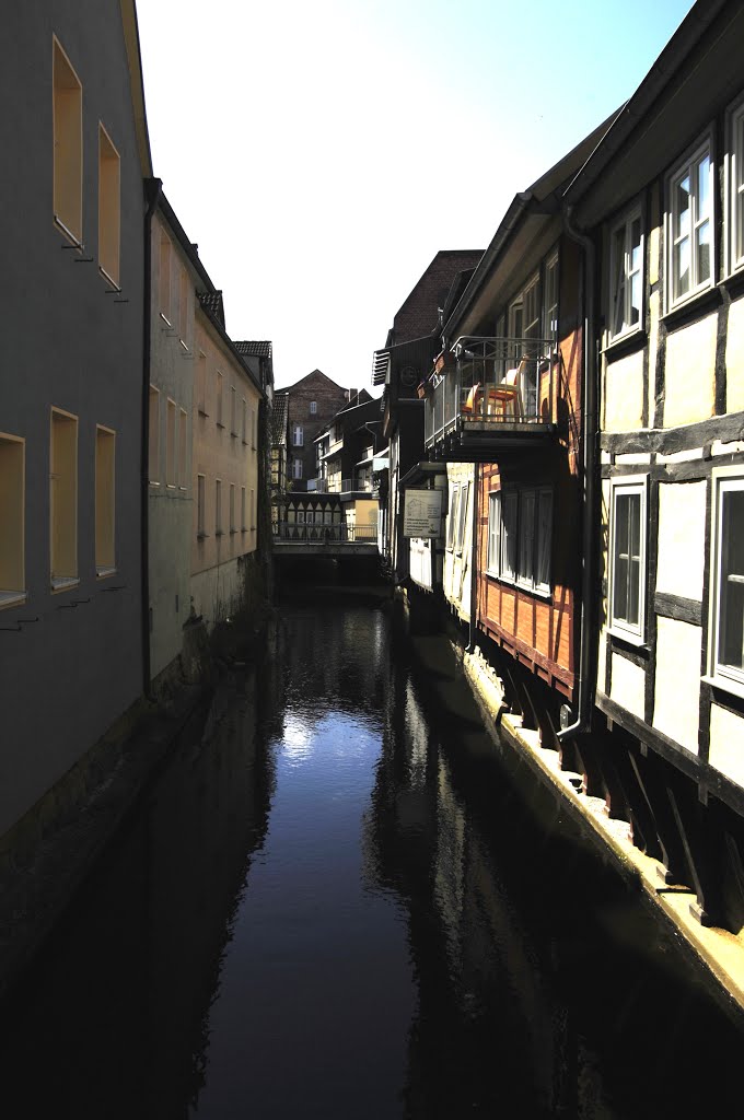 Idylle am offener Bachlauf mitten in Salzwedel by Uwe Gehring