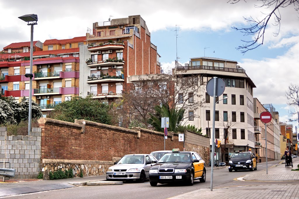 Carrer de Cartagena by Yuri Rapoport