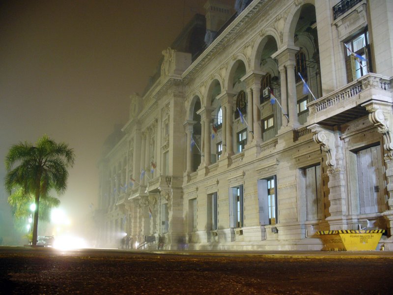 Casa de Gobierno entra la neblina Santa Fe by nanditoako