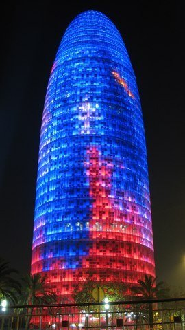 Torre Agbar by Víctor Cespón