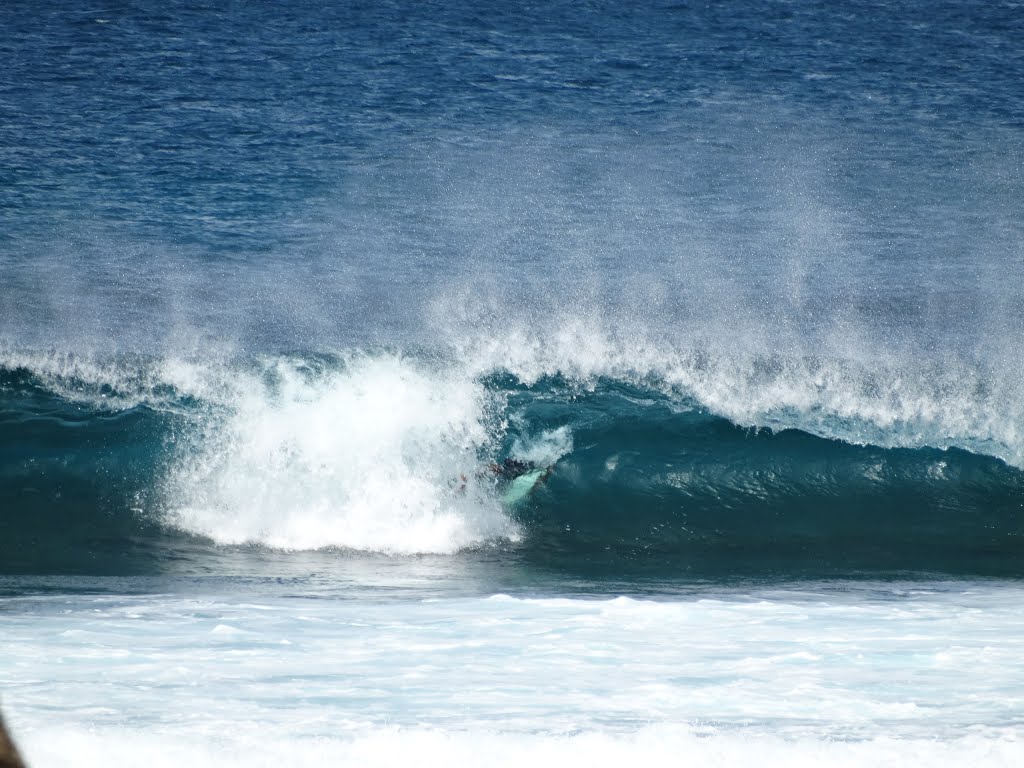 Playa Negra, Los Pargos, Guanacaste, Costa Rica by PEDRINE GUIMARÃES