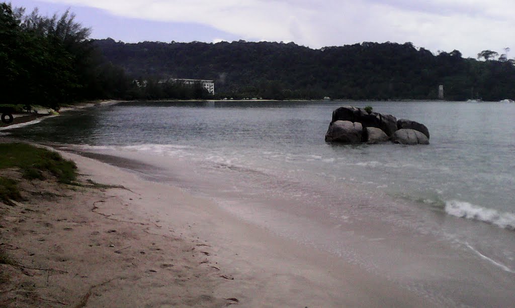 Jalan Telaga Tujuh, Kampung Teluk Burau, 07000 Langkawi, Kedah, Malaysia by Andrew J