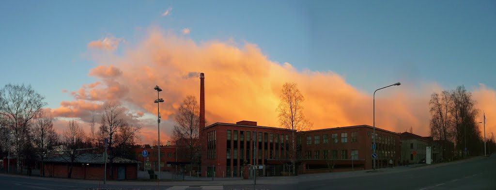 Burning sky over Tervakoski paper mill by df3vi