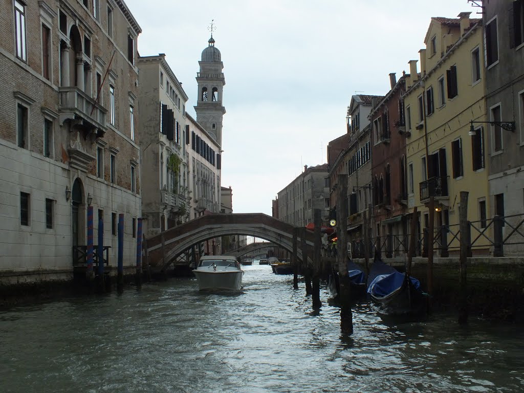 Castello, 30100 Venezia, Italy by AnandLeo