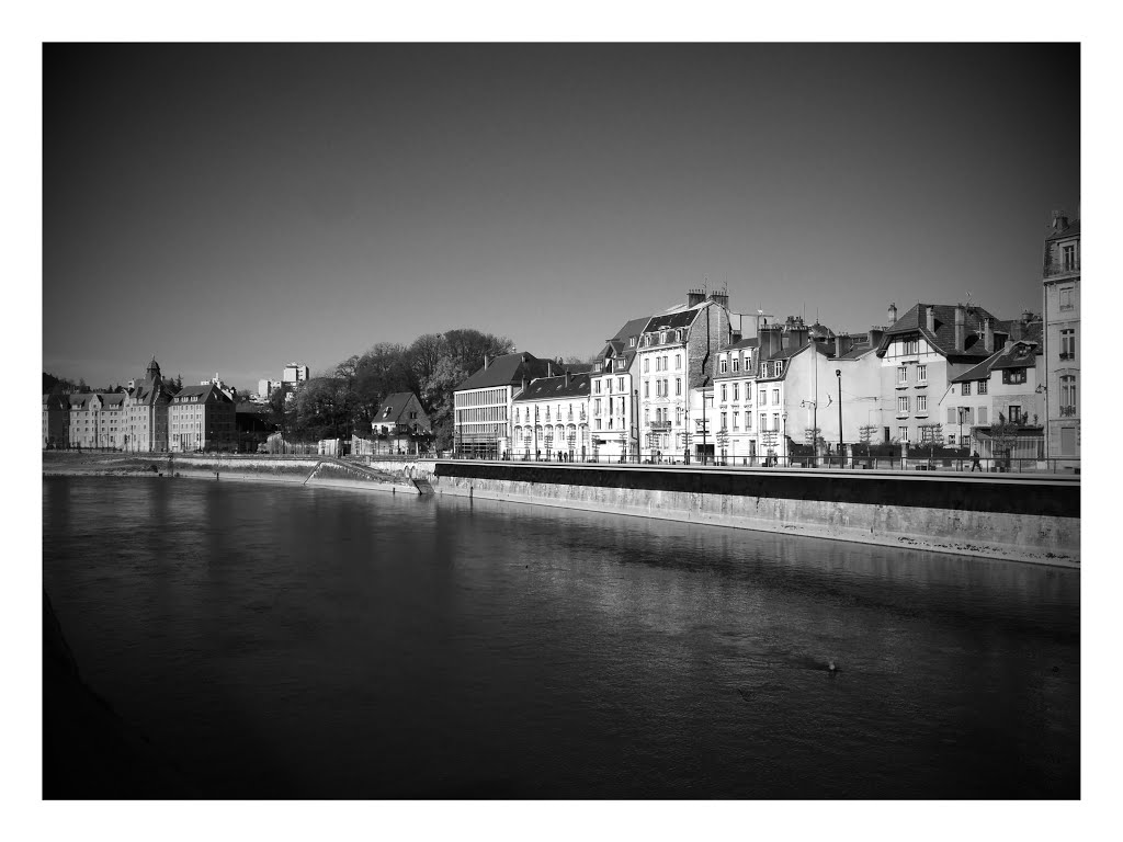 Le quai de Strasbourg by Yann Robine