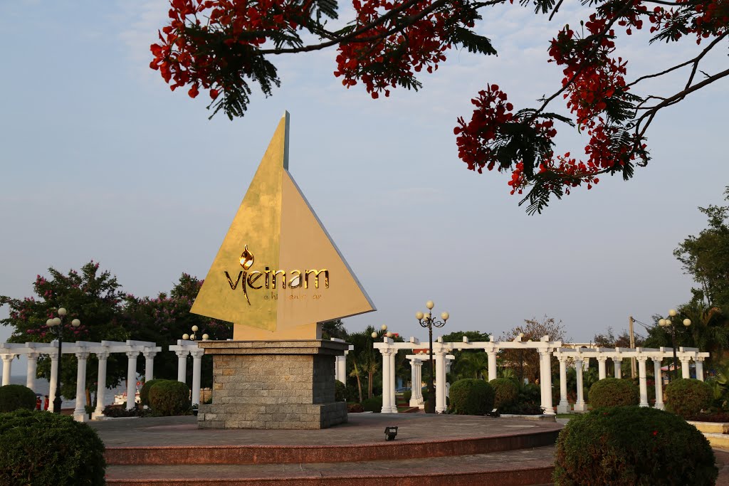 Khu du lịch Đồ Sơn, Đồ Sơn, Hải Phòng, Vietnam by Dần Lê