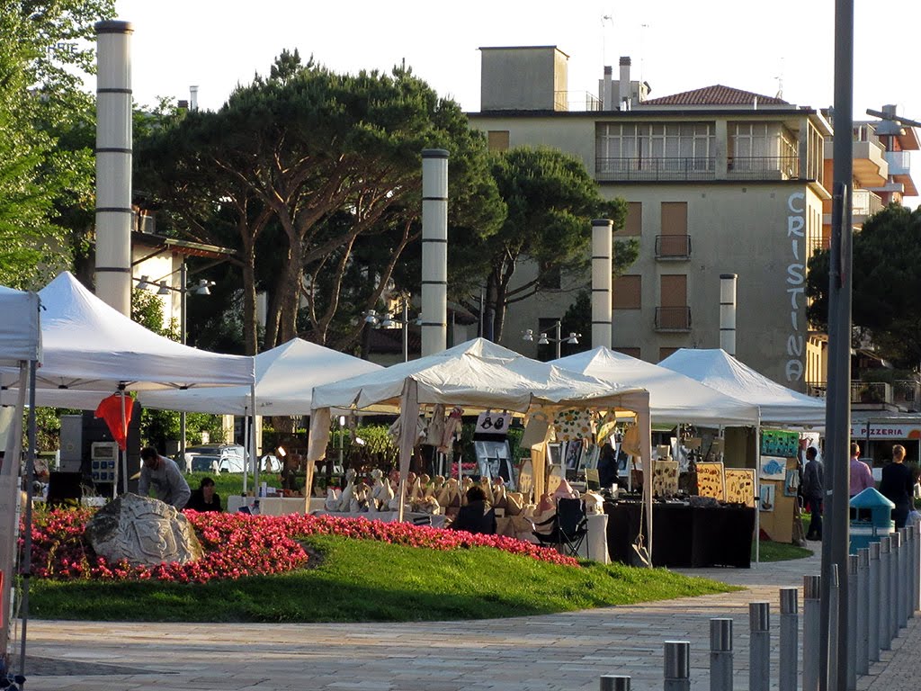 Lido di Jesolo Center by Carmel Horowitz