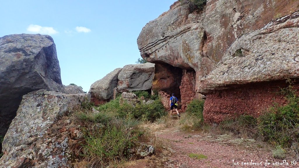 Cova d´en Pere by Los senderos de osno…