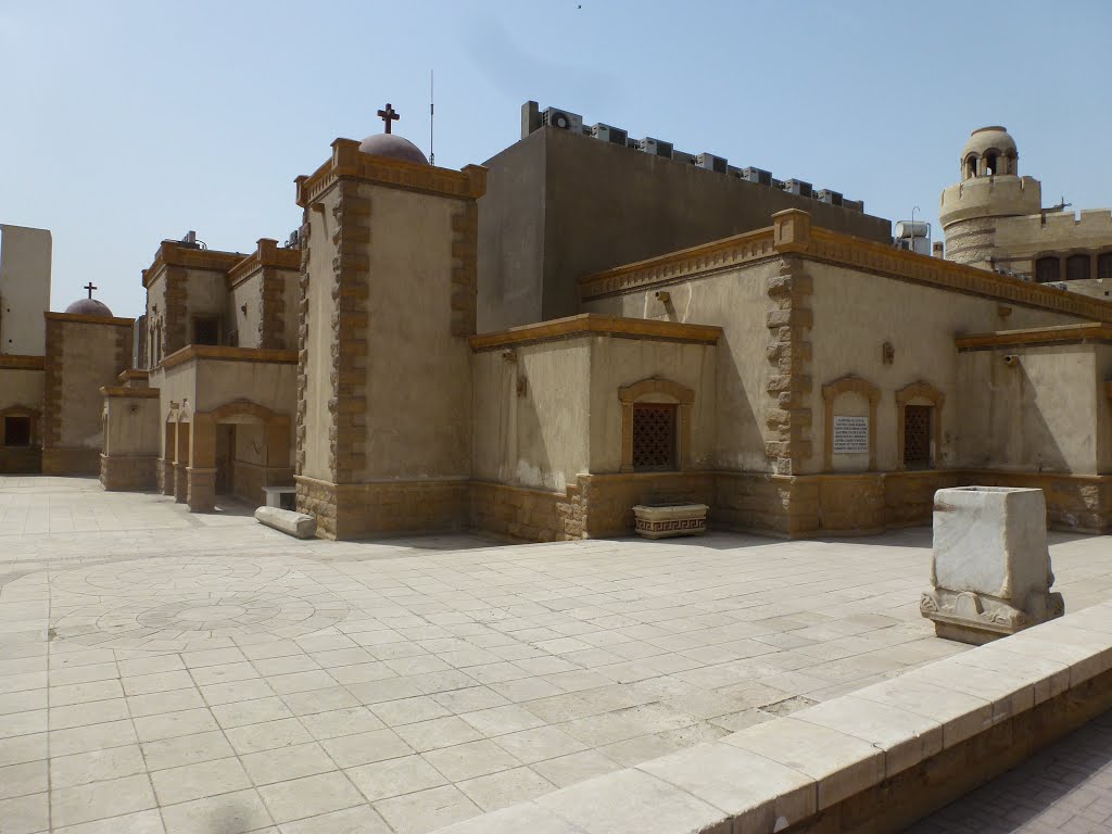 Kom Ghorab, Misr Al Qadimah, Cairo Governorate, Egypt by egomz