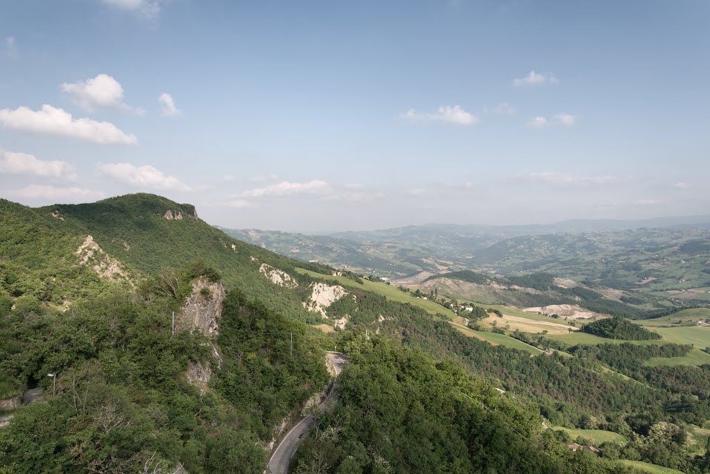 Vista dal Castello delle Carpinete - Carpineti (RE) Italia - 17 Maggio 2015 by Giorgio Galeotti