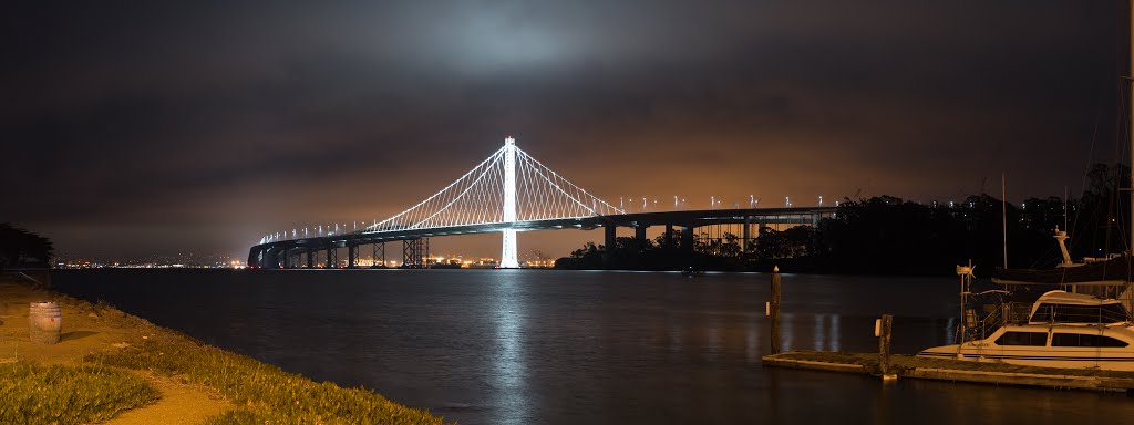 Twiglight panorama on a cloudy night. by Dirk Dreyer