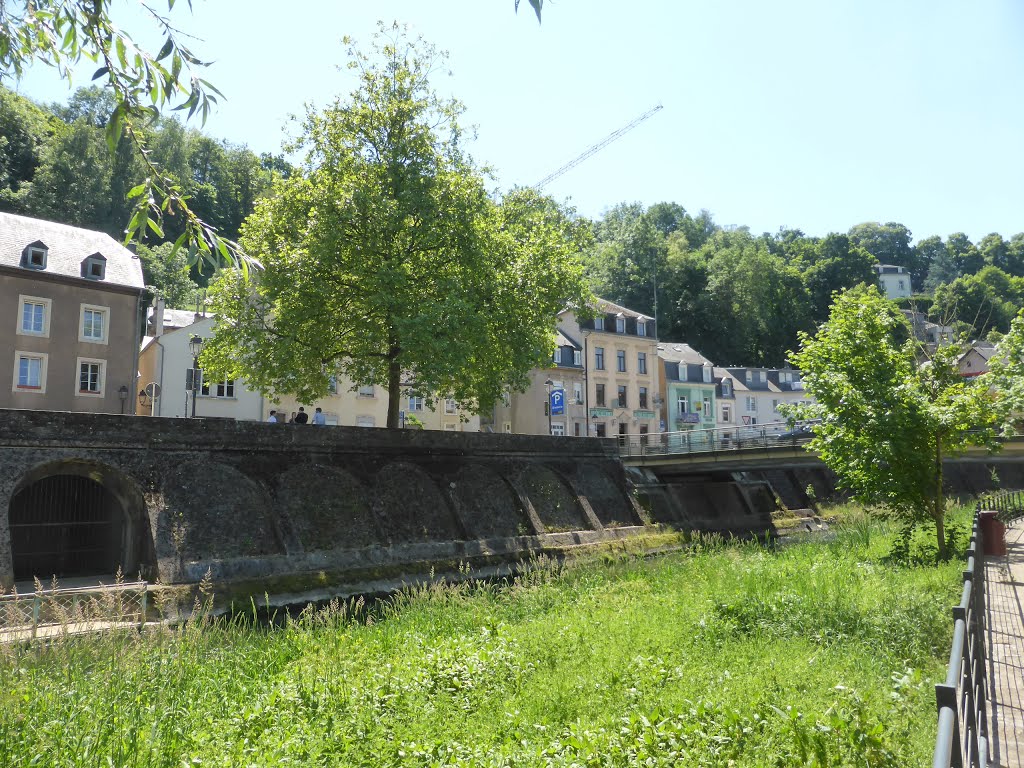 Gronn, Lëtzebuerg, Luxembourg by Nikos Sarantakos