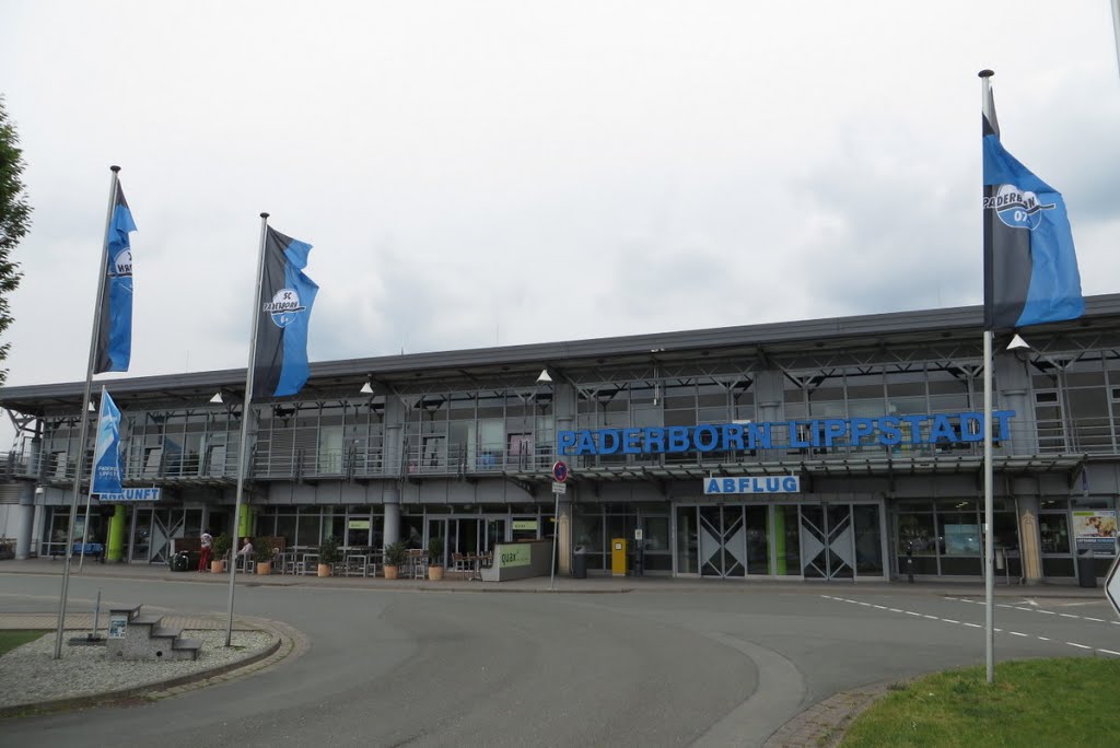 Flughafen Paderborn-Lippstadt by Christian Drescher