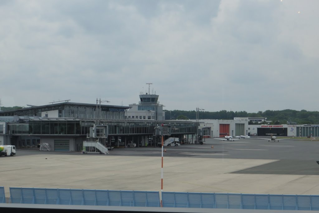 Flughafen Paderborn-Lippstadt by Christian Drescher