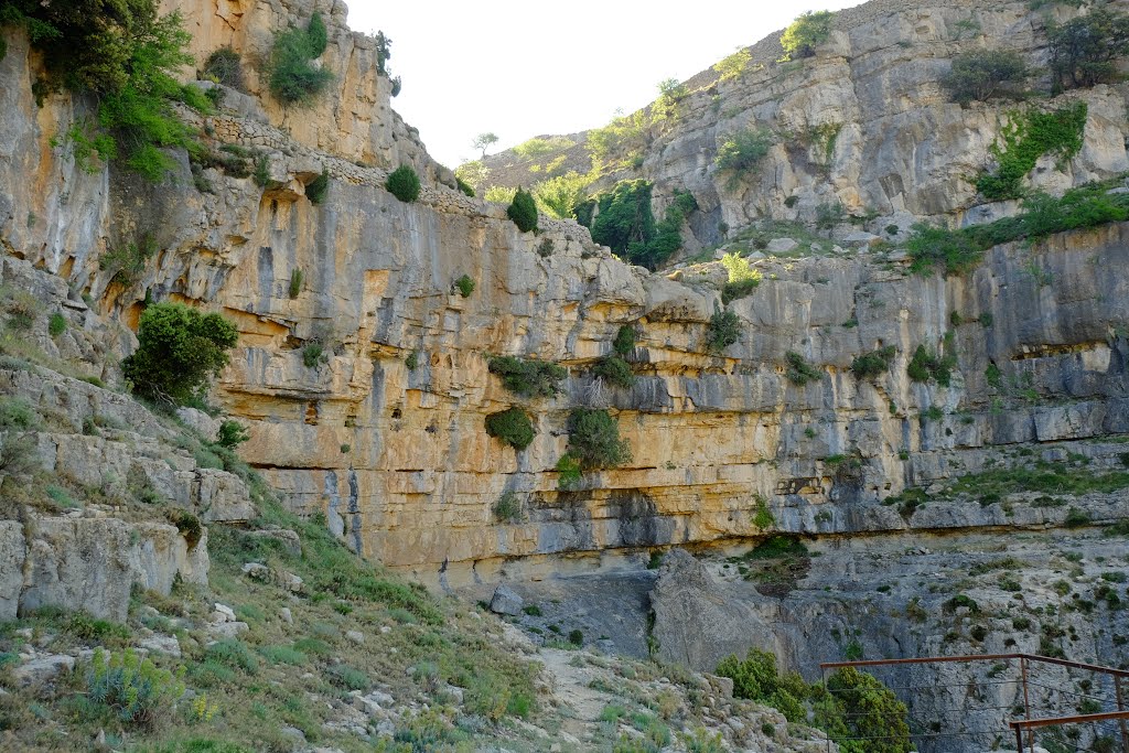 "El Salt", Ares del Maestrat by José Ignacio del Saz