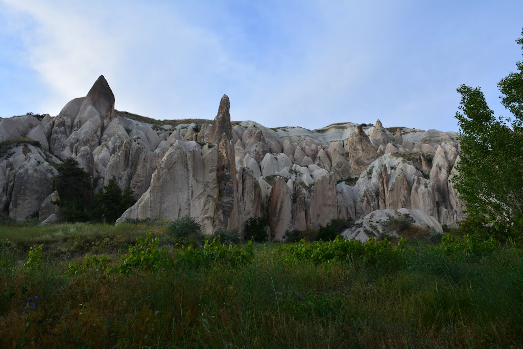 Kızılçukur Vadisi Göreme Nevşehir by Ümit Hanoğlu