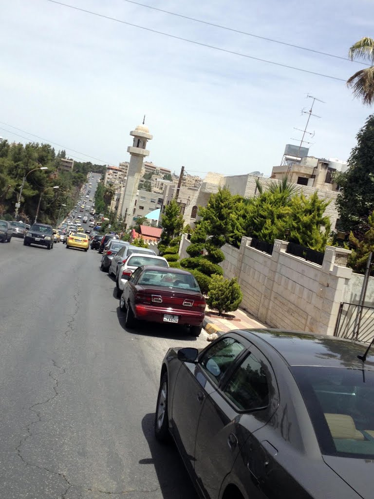 Al Jama'a, Amman, Jordan by Hadi Kazu