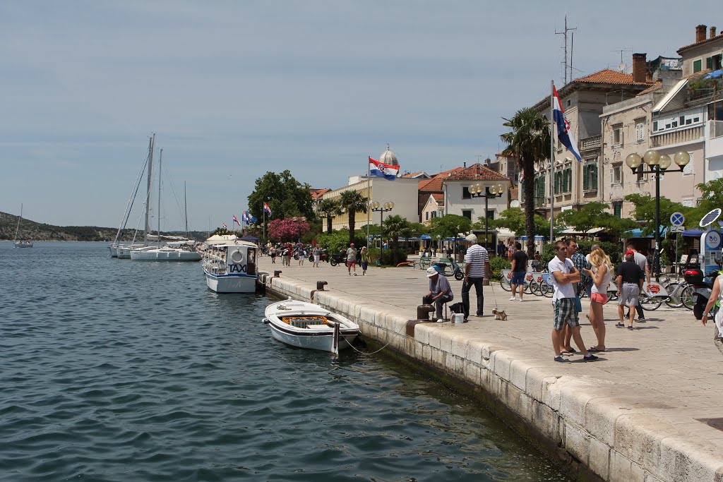 Paseo del Dr. Franjo Tudjman by R Melgar