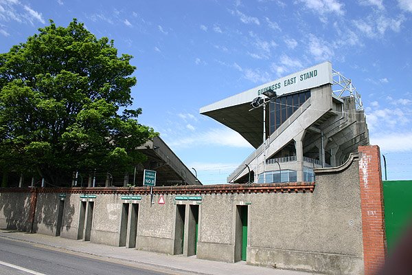 Lansdowne Road by j3n5en