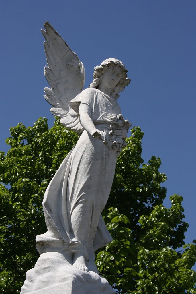 *Souchez: monument aux morts (détail) by Hans Briaire