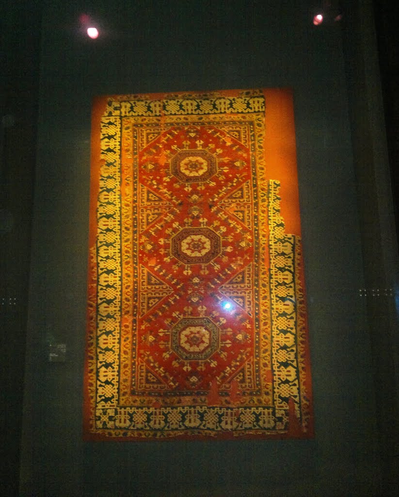 Museum of Islamic Art: carpet by Geo S